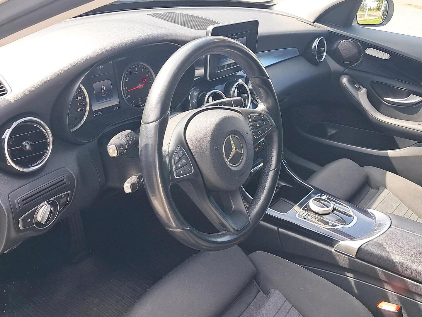 MERCEDES-BENZ C 2016