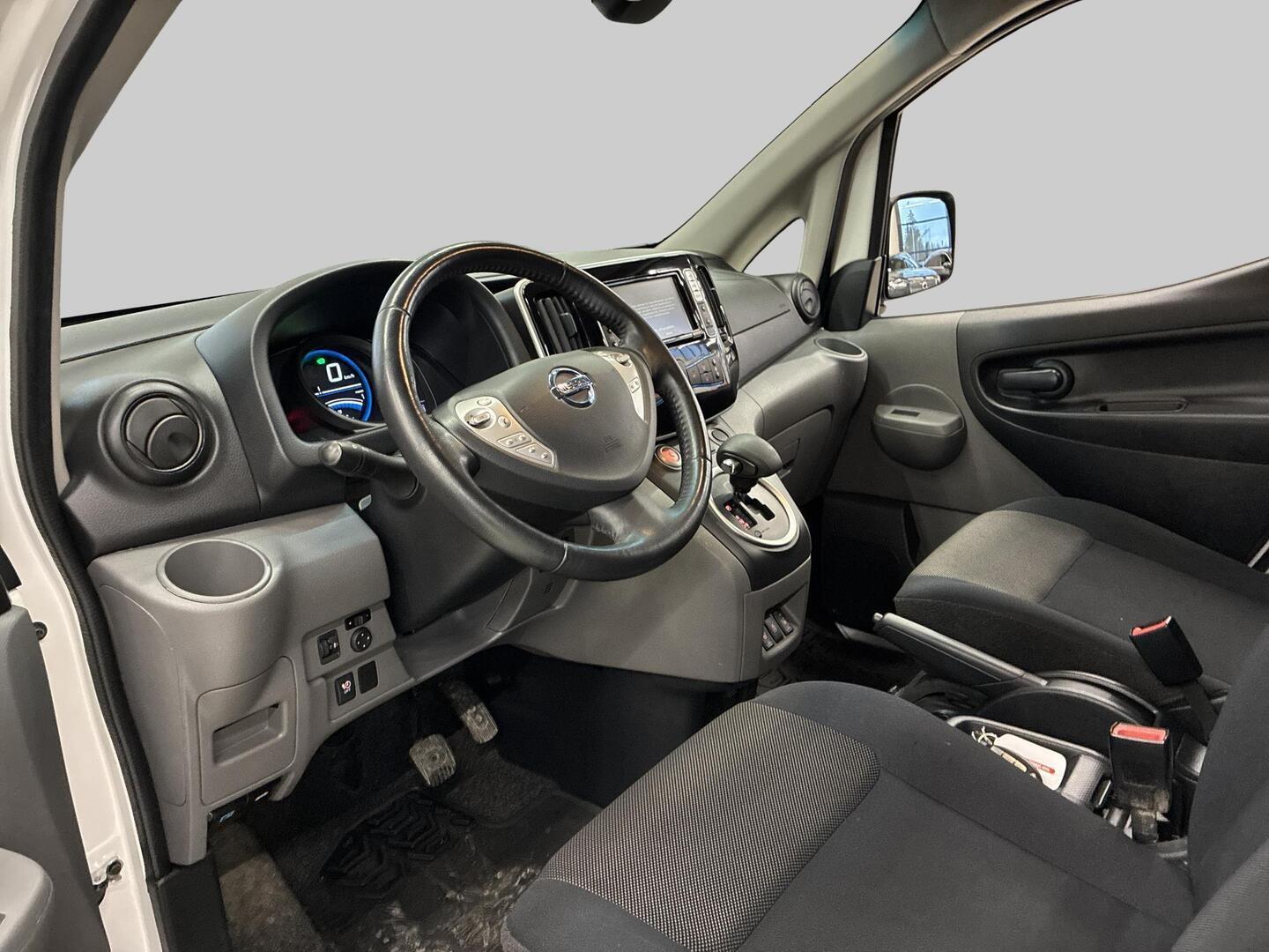 NISSAN e-NV200 2019