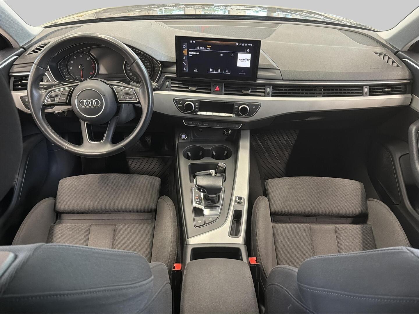 AUDI A4 2020