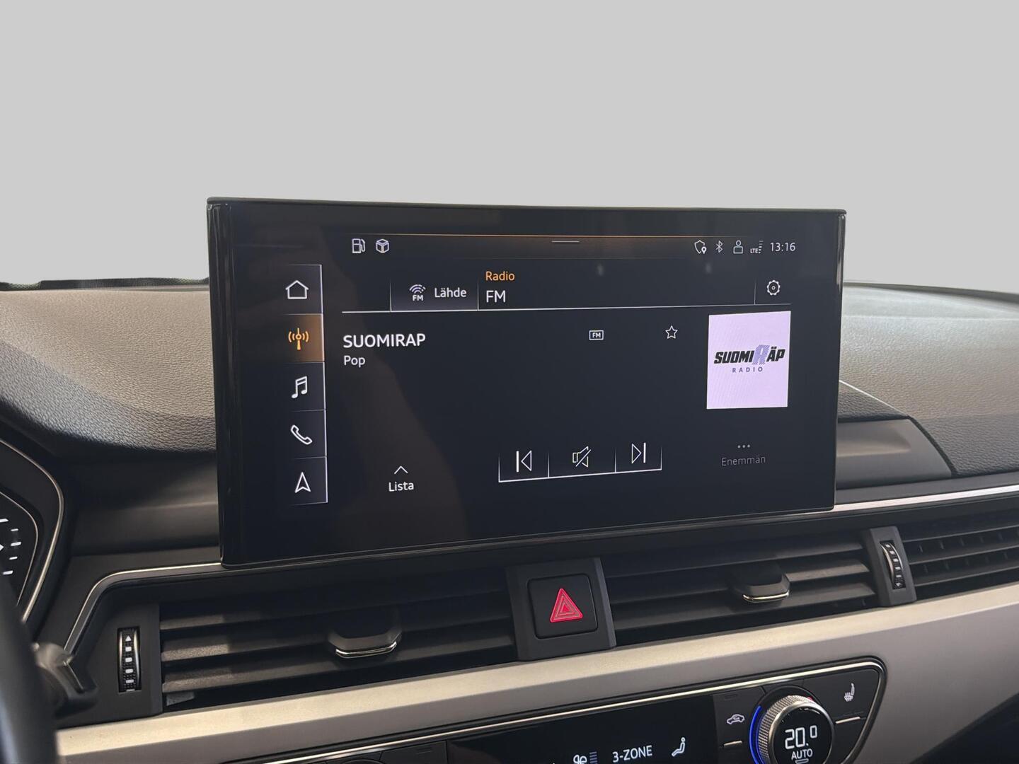 AUDI A4 2020