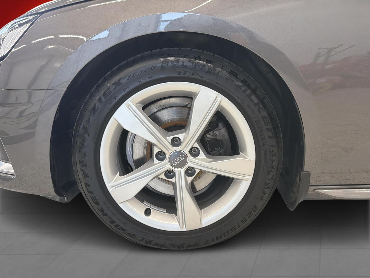 AUDI A4 2020