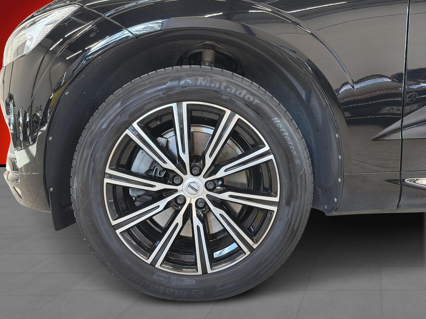 VOLVO XC60 2021