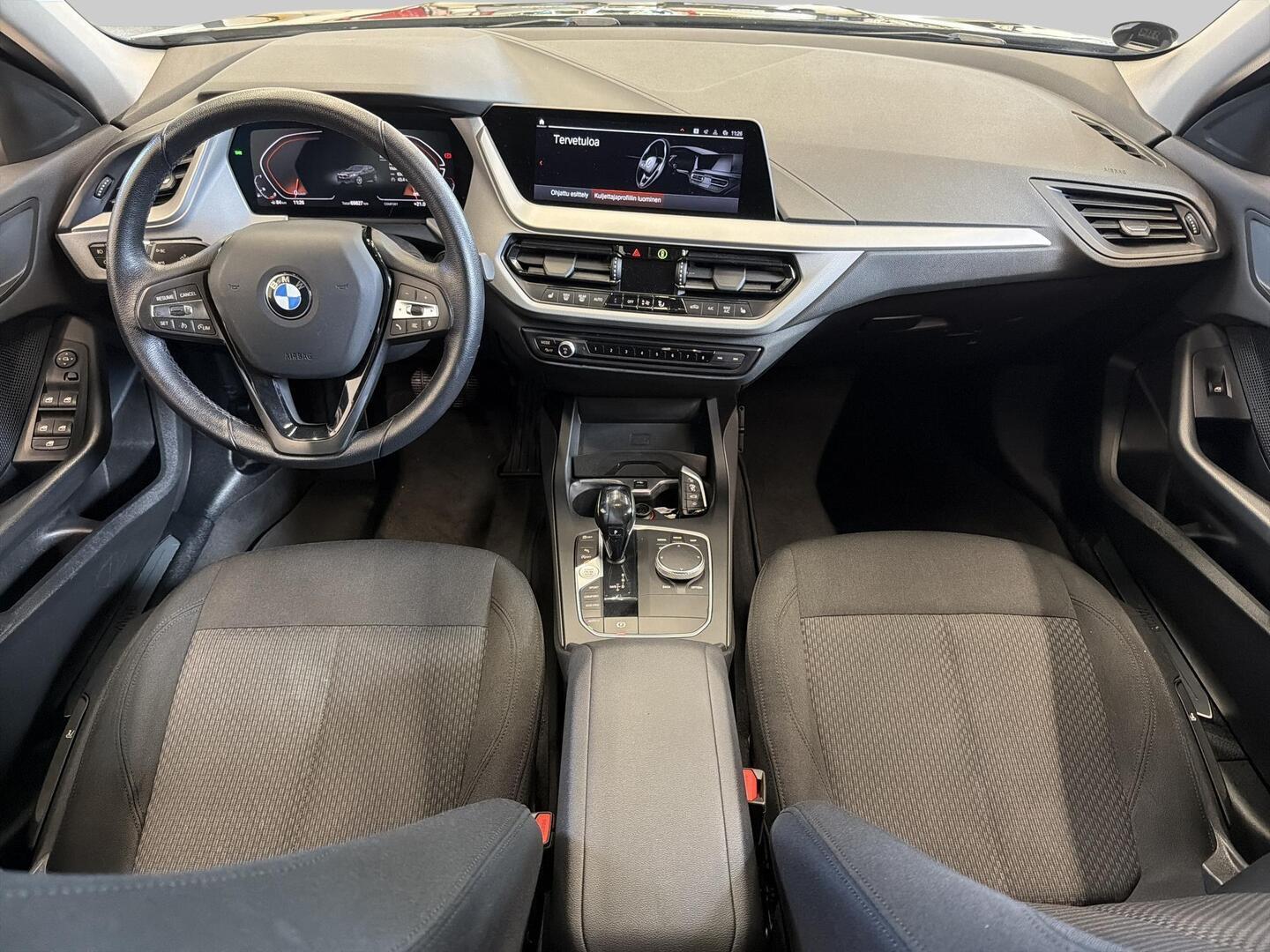 BMW 118 2021