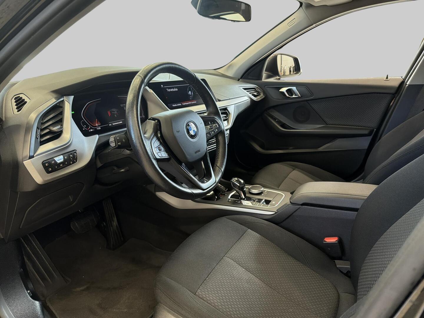 BMW 118 2021