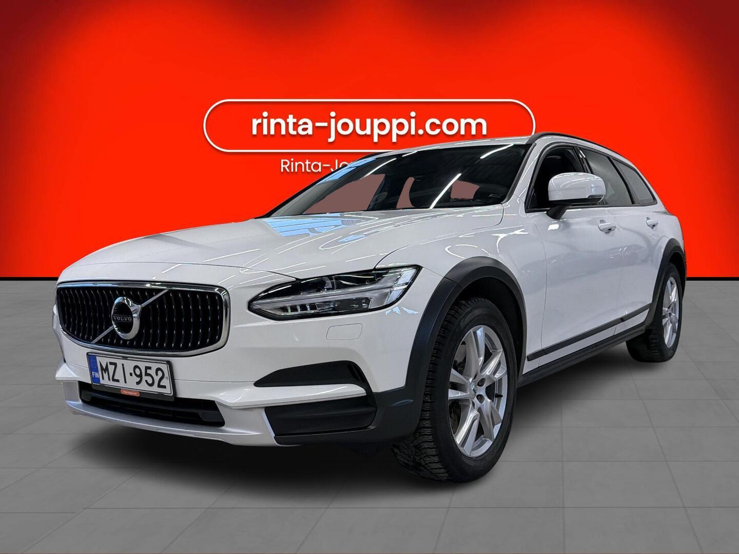 VOLVO V90 Cross Country 2017