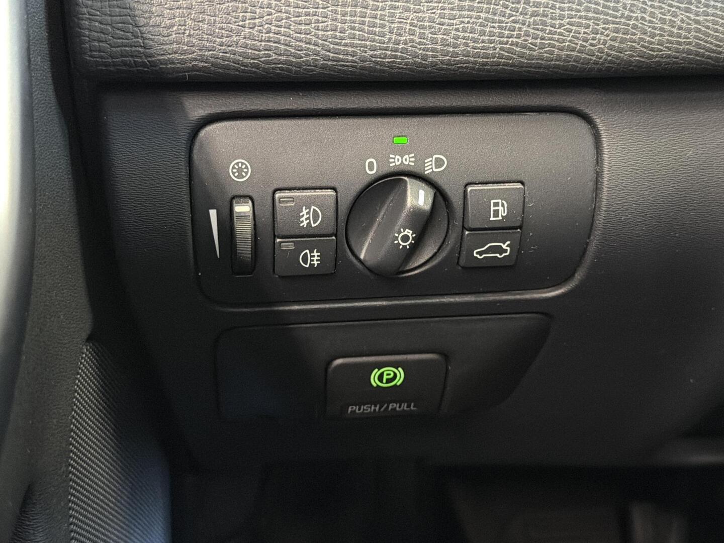 VOLVO XC60 2010