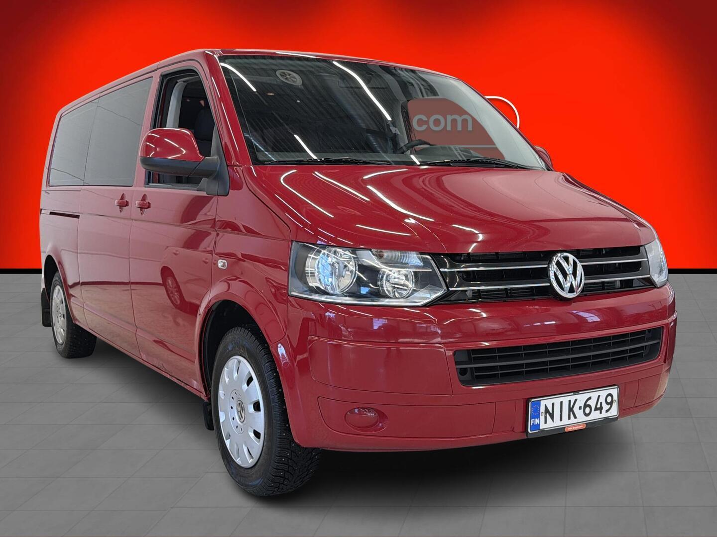 VOLKSWAGEN Caravelle 2012