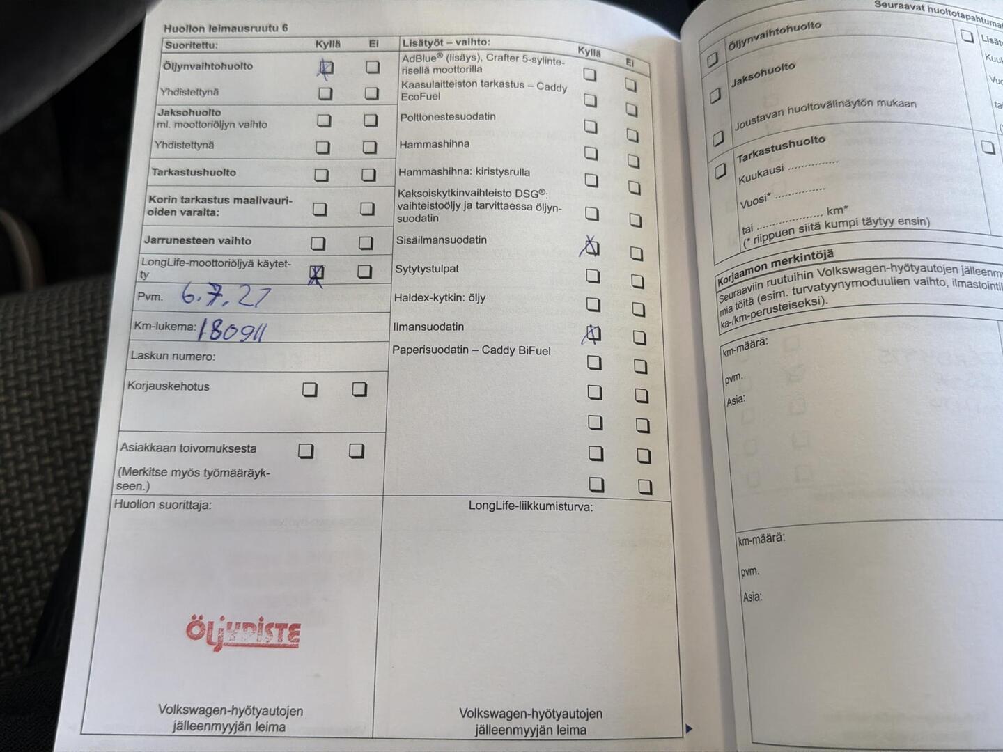 VOLKSWAGEN Caravelle 2012