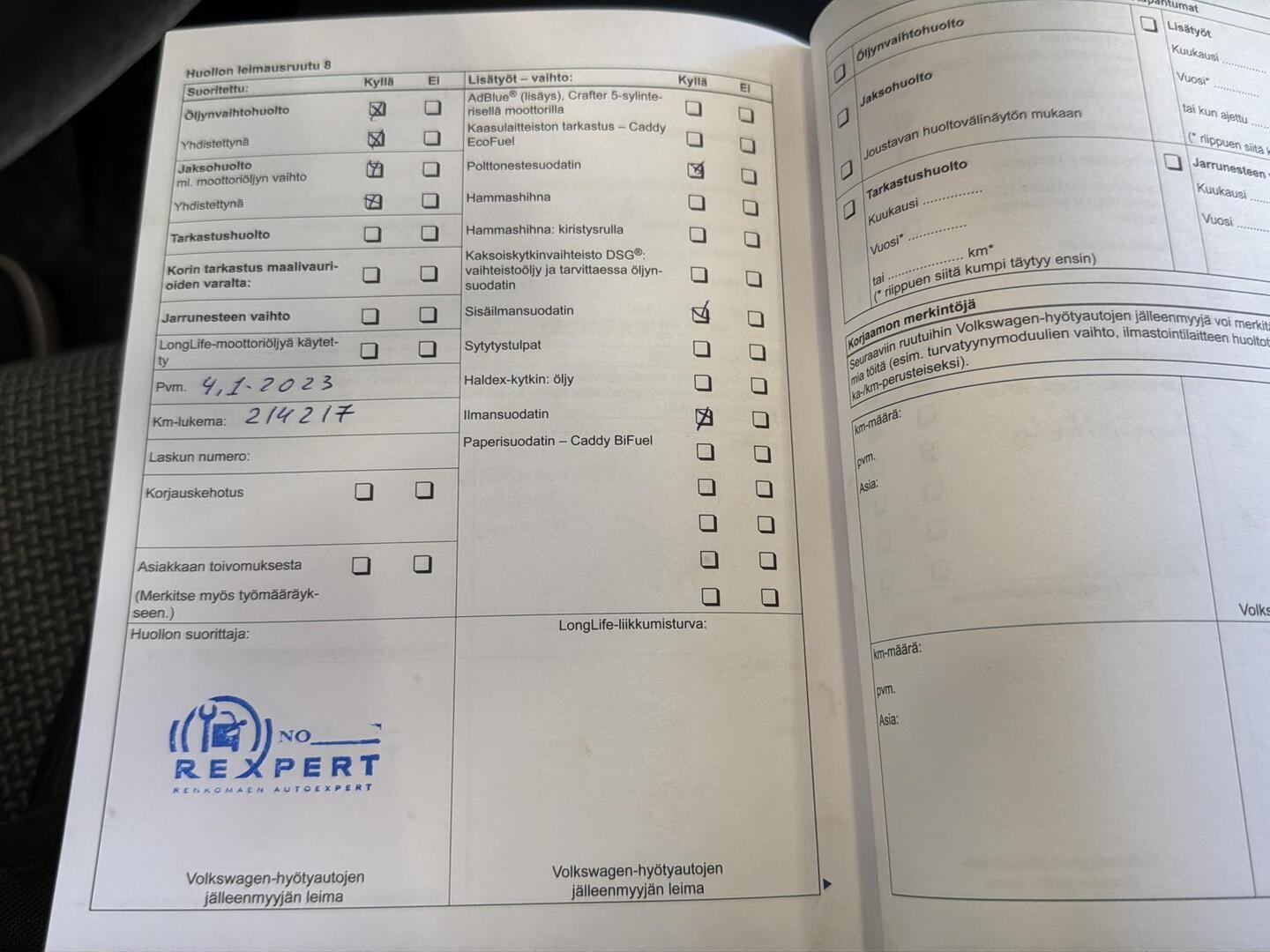 VOLKSWAGEN Caravelle 2012