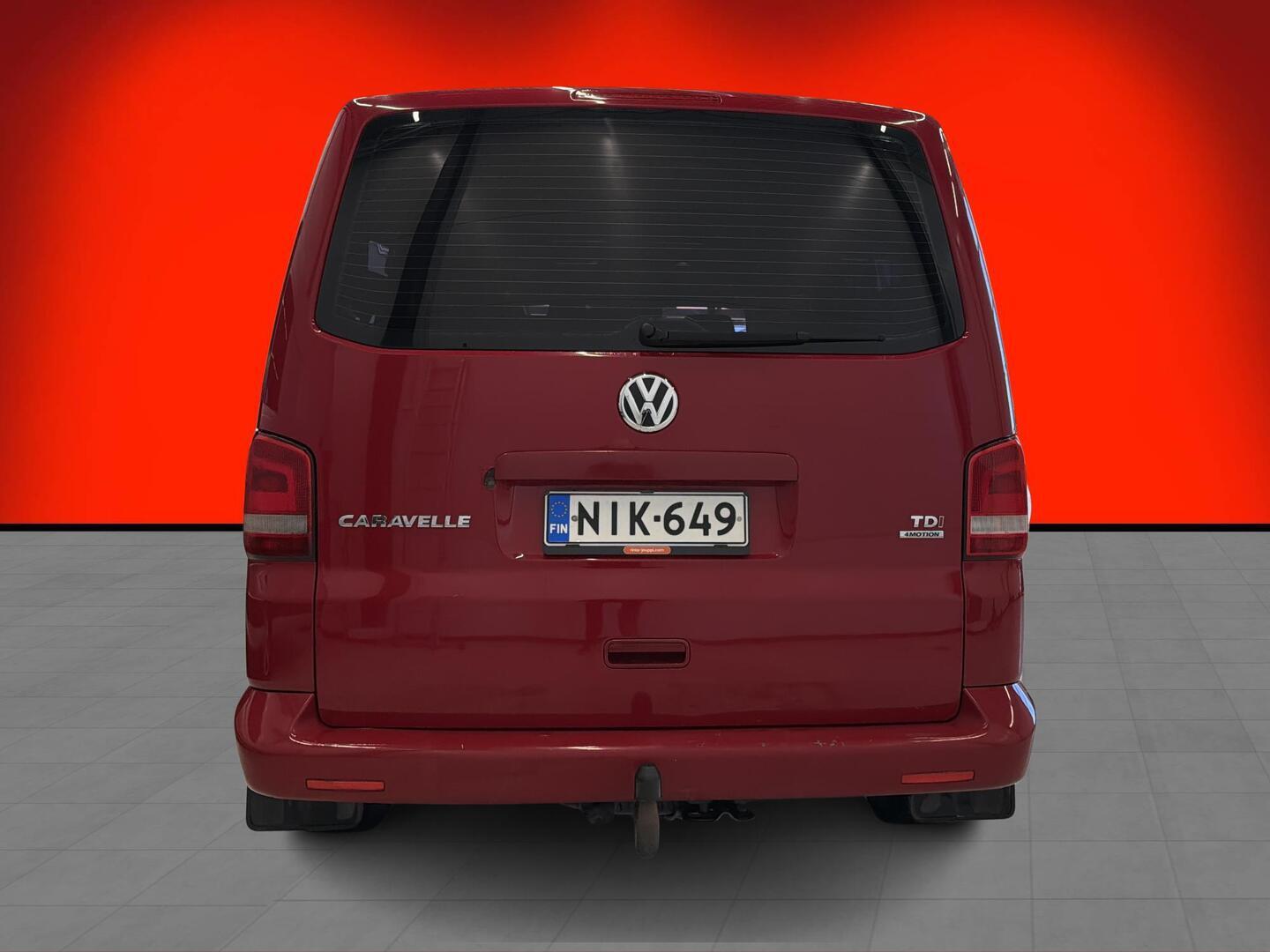 VOLKSWAGEN Caravelle 2012