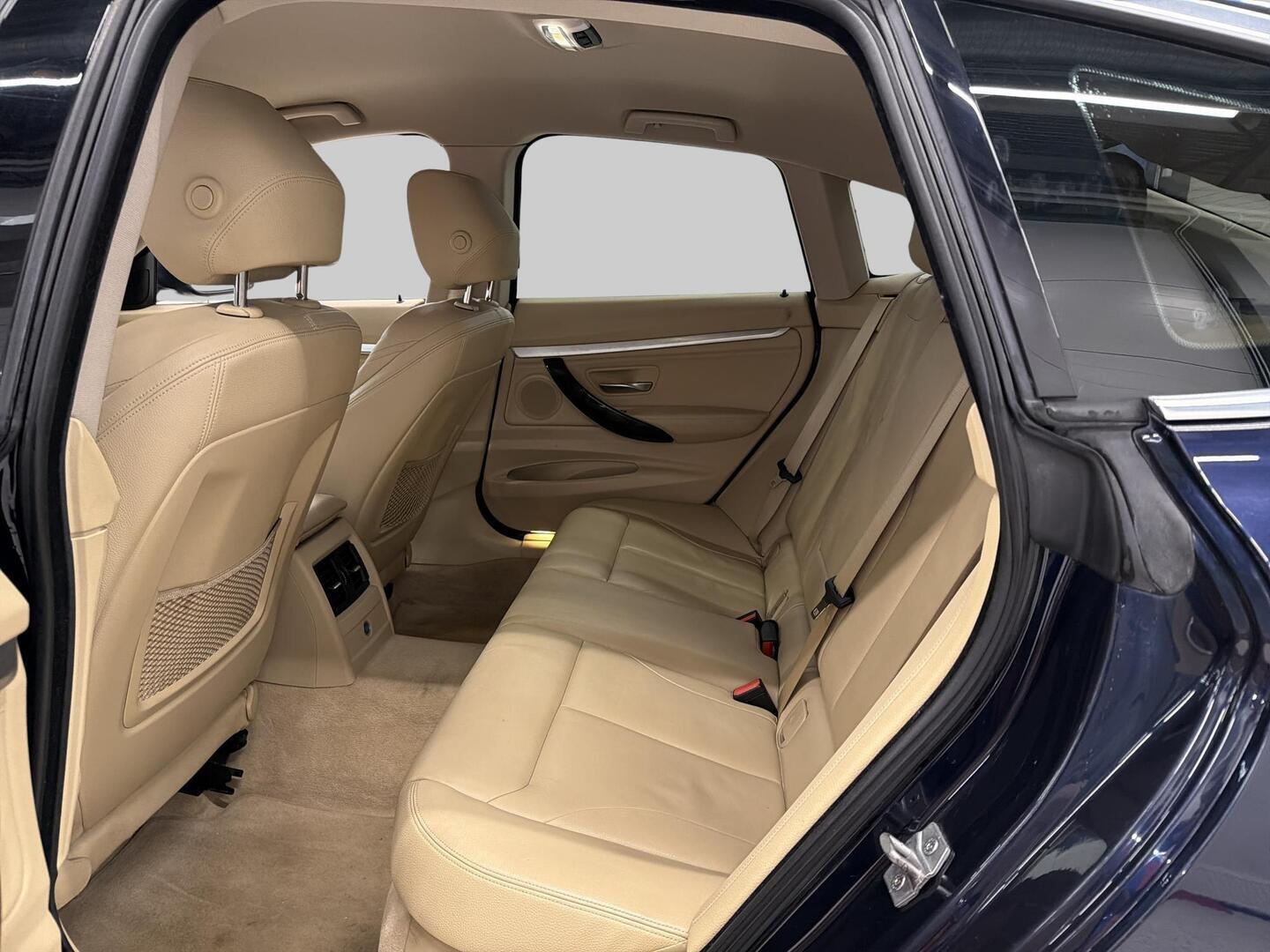 BMW 320 Gran Turismo 2013