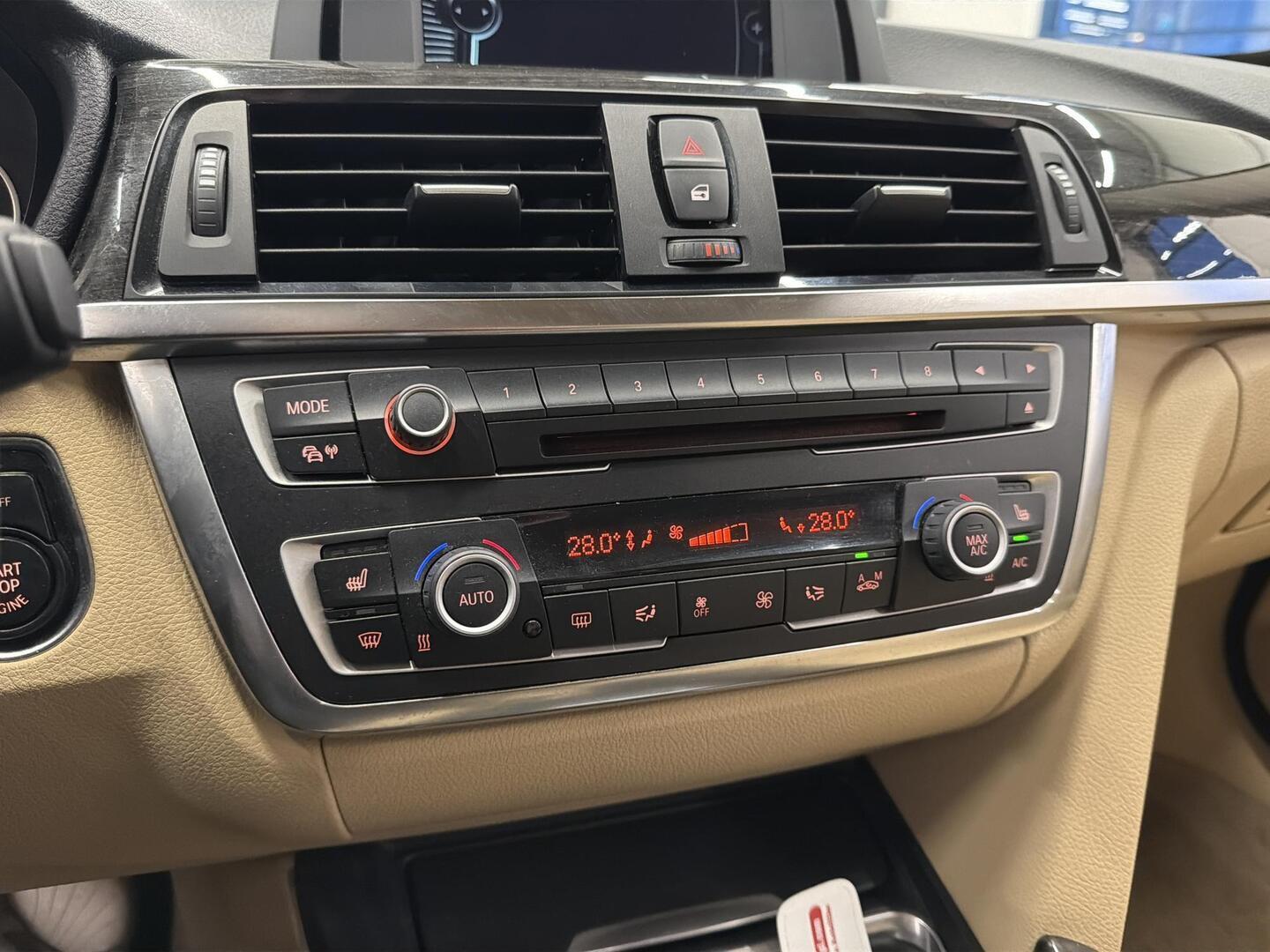 BMW 320 Gran Turismo 2013