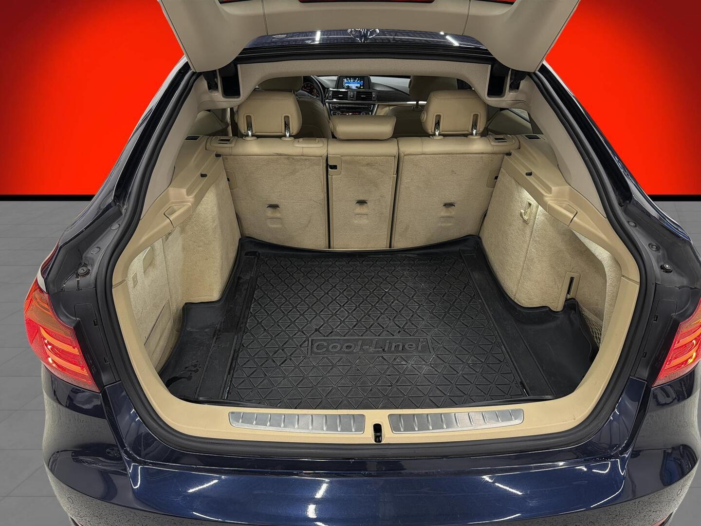 BMW 320 Gran Turismo 2013