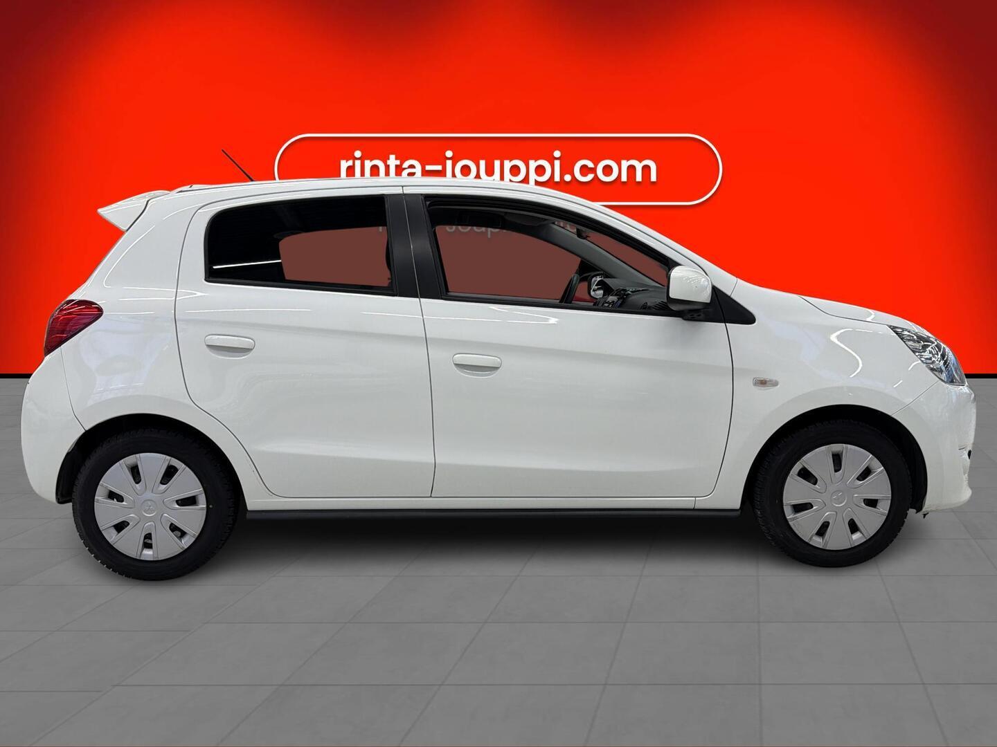 MITSUBISHI Space Star 2016