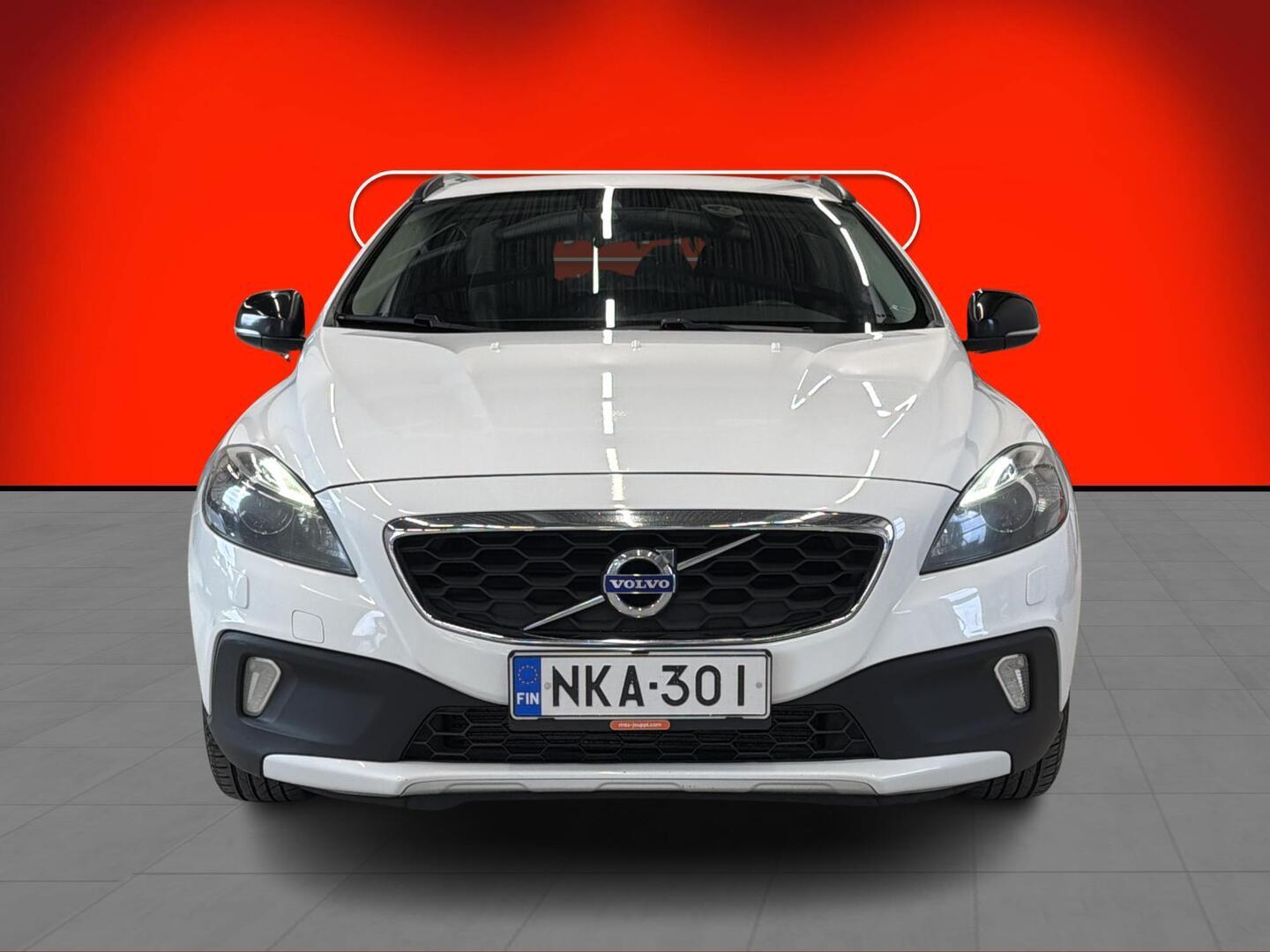 VOLVO V40 Cross Country 2016
