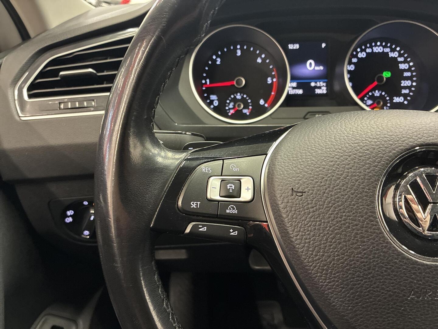 VOLKSWAGEN Tiguan 2017