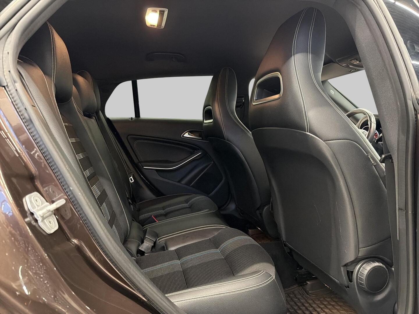 MERCEDES-BENZ CLA 2016