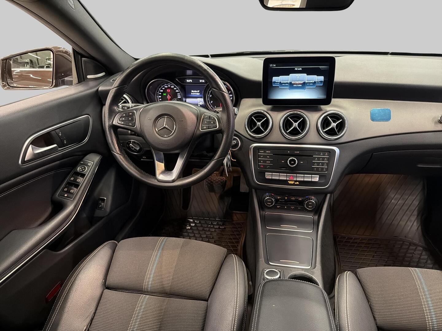 MERCEDES-BENZ CLA 2016