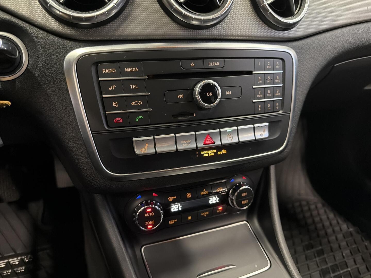 MERCEDES-BENZ CLA 2016