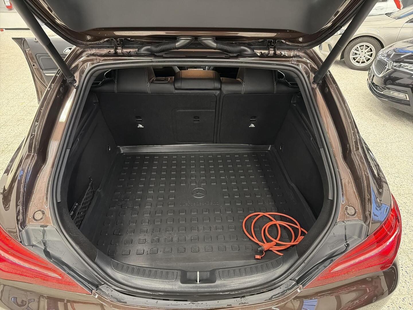 MERCEDES-BENZ CLA 2016