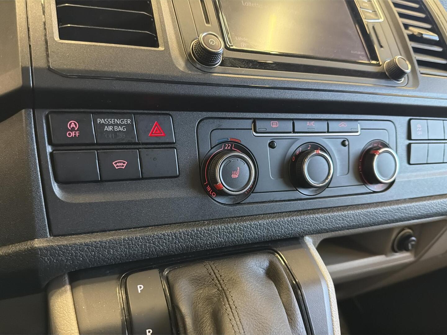 VOLKSWAGEN Transporter 2019