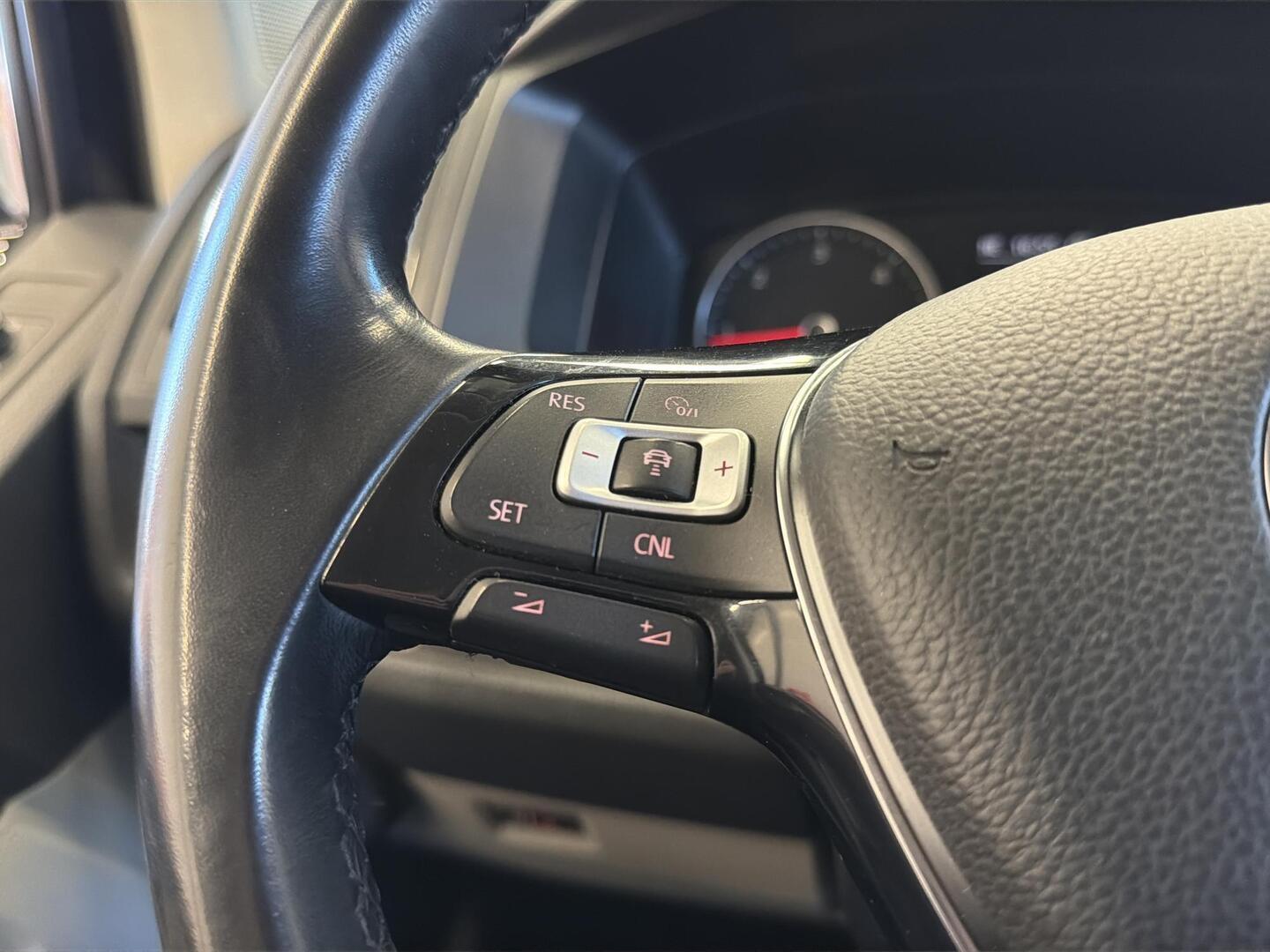 VOLKSWAGEN Transporter 2019