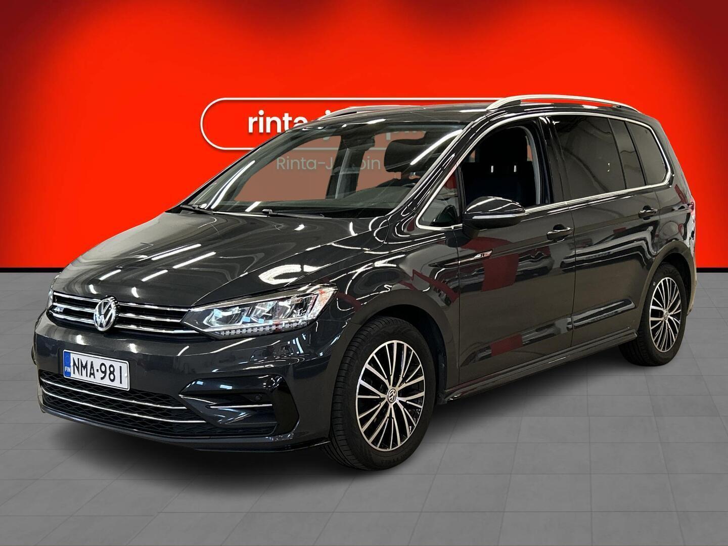 VOLKSWAGEN Touran 2020