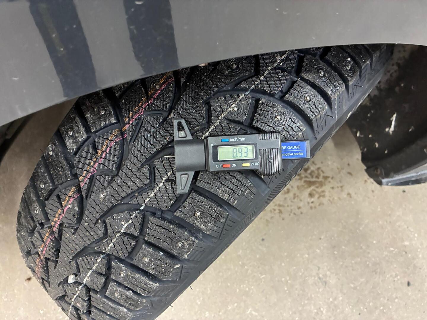 VOLKSWAGEN Touran 2020