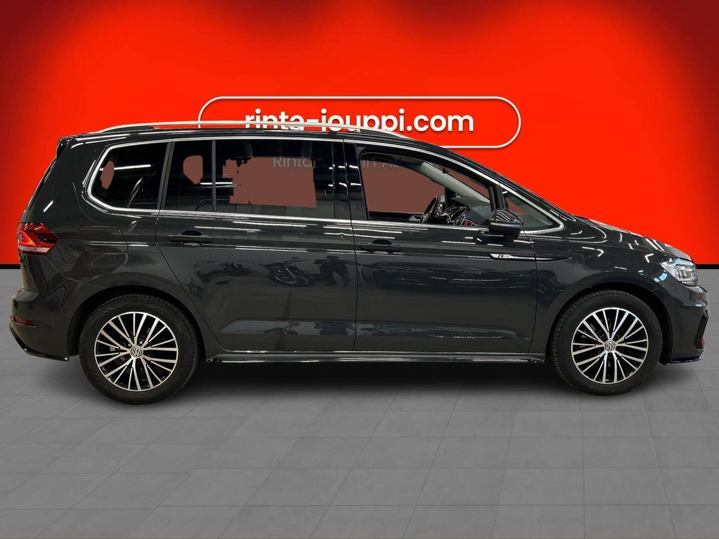 VOLKSWAGEN Touran 2020