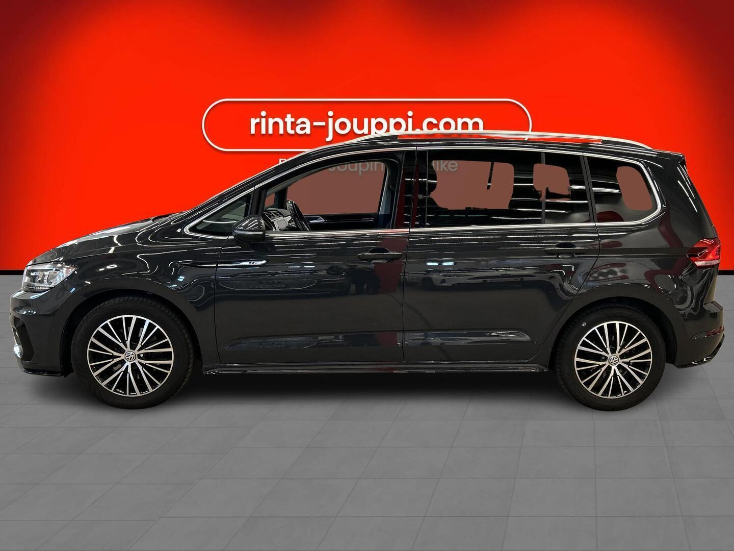 VOLKSWAGEN Touran 2020