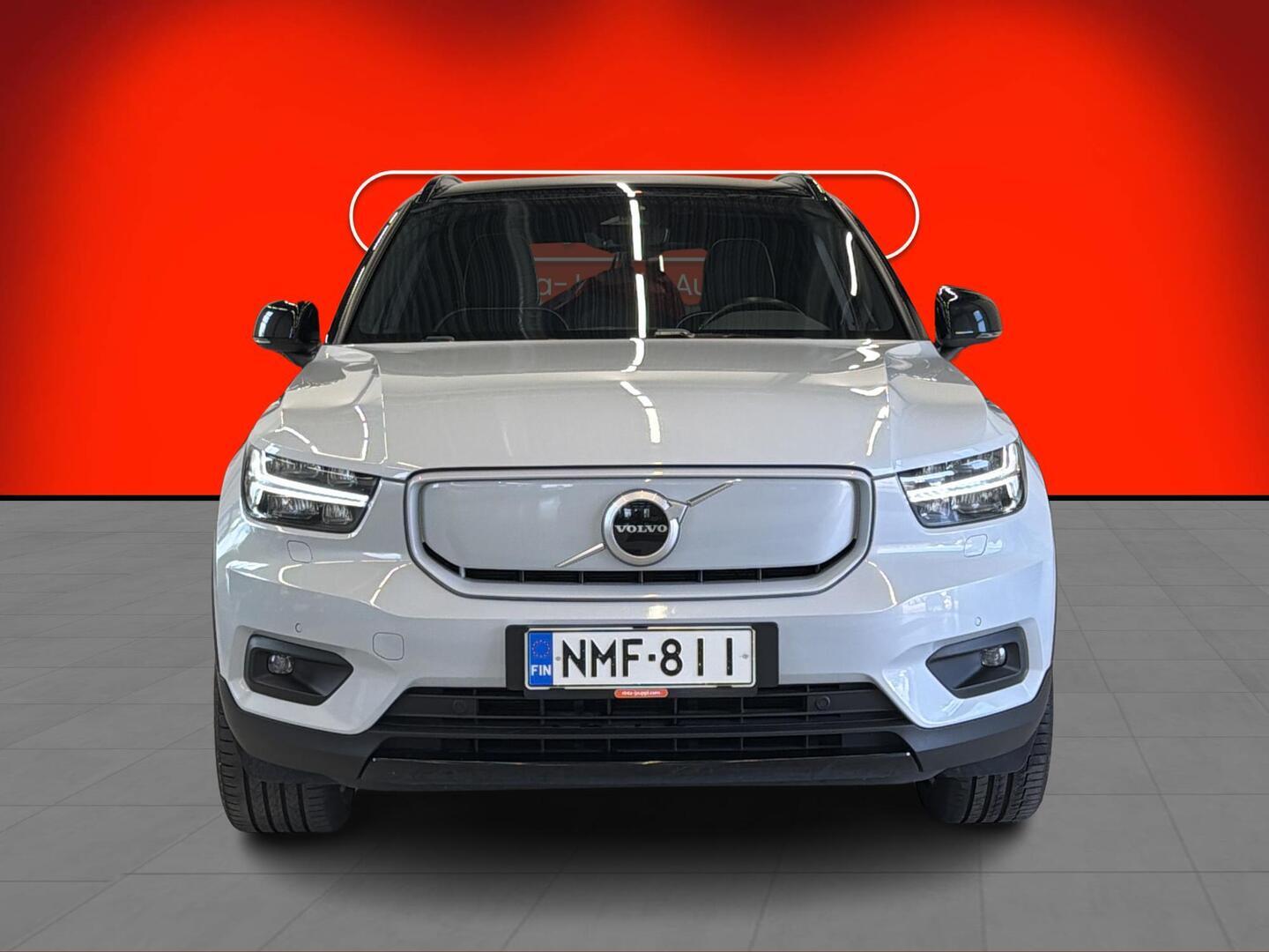 VOLVO XC40 2021