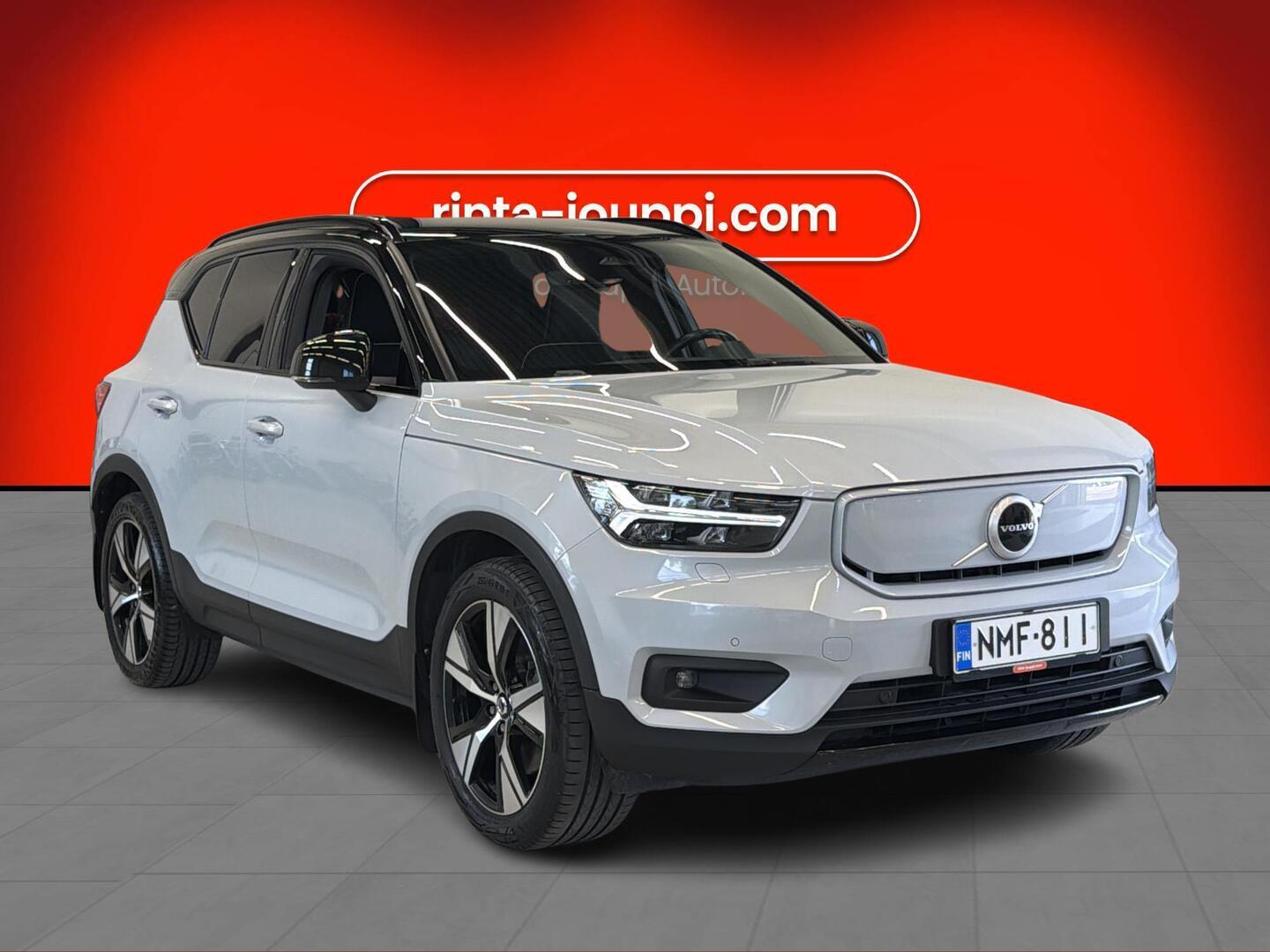 VOLVO XC40 2021
