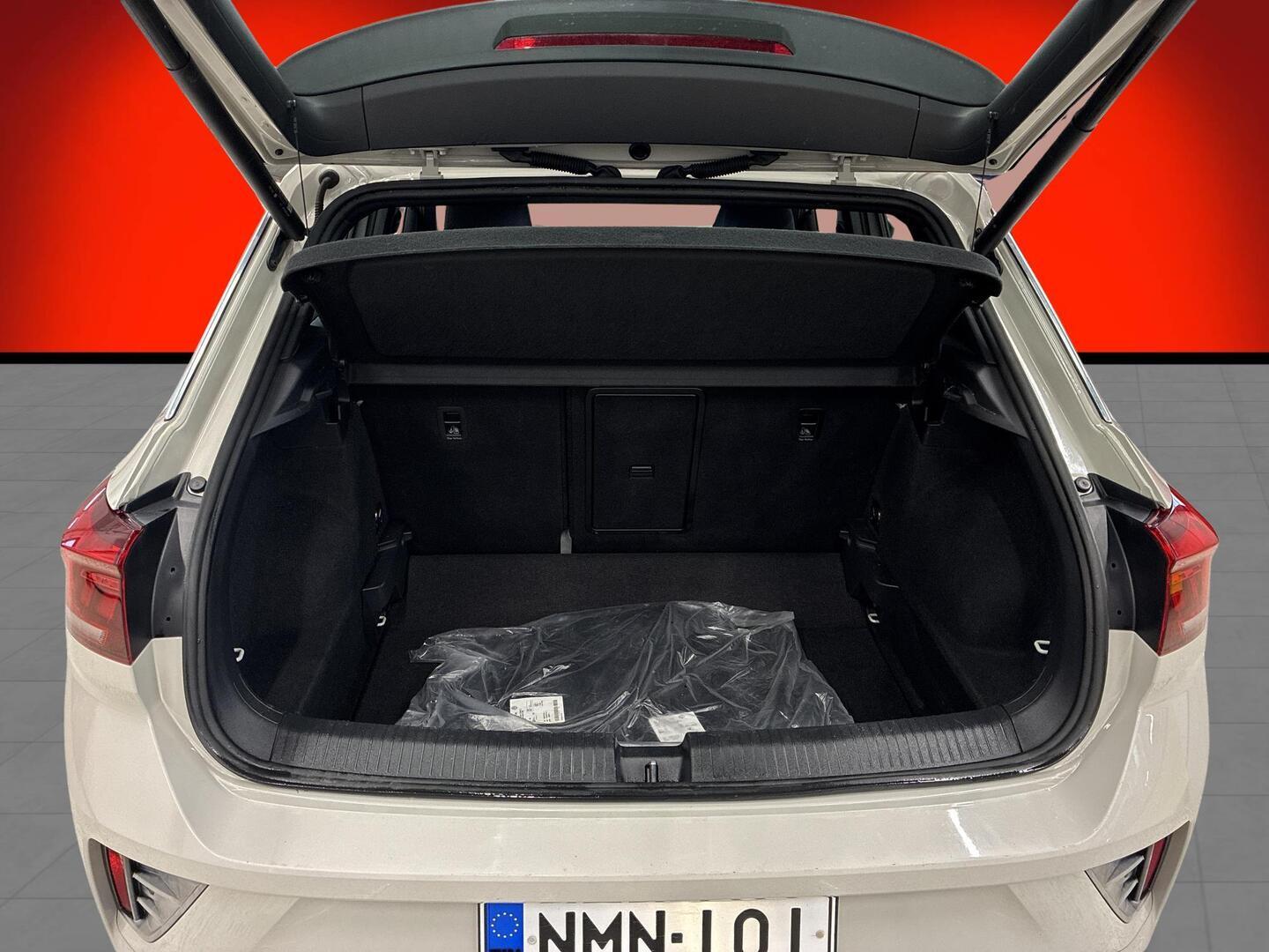 VOLKSWAGEN T-Roc 2023