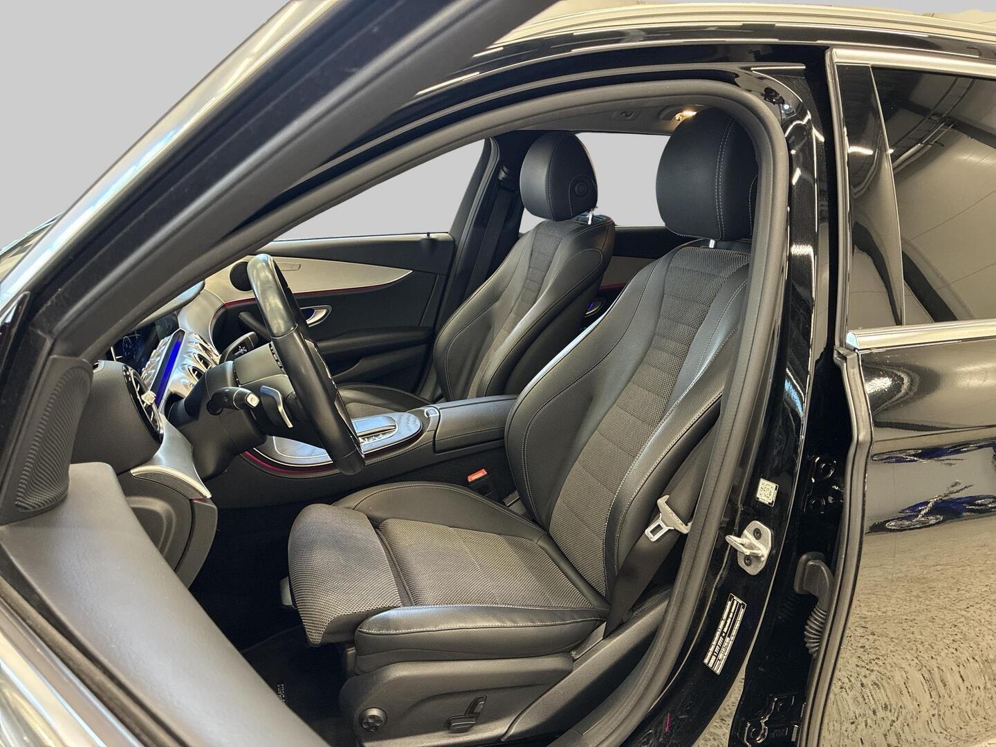 MERCEDES-BENZ E 2022