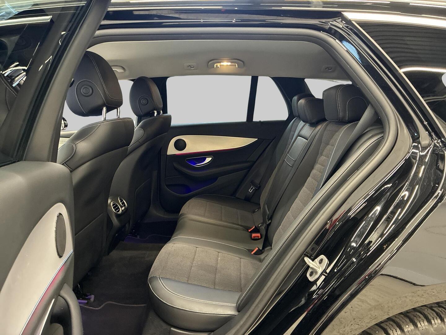 MERCEDES-BENZ E 2022