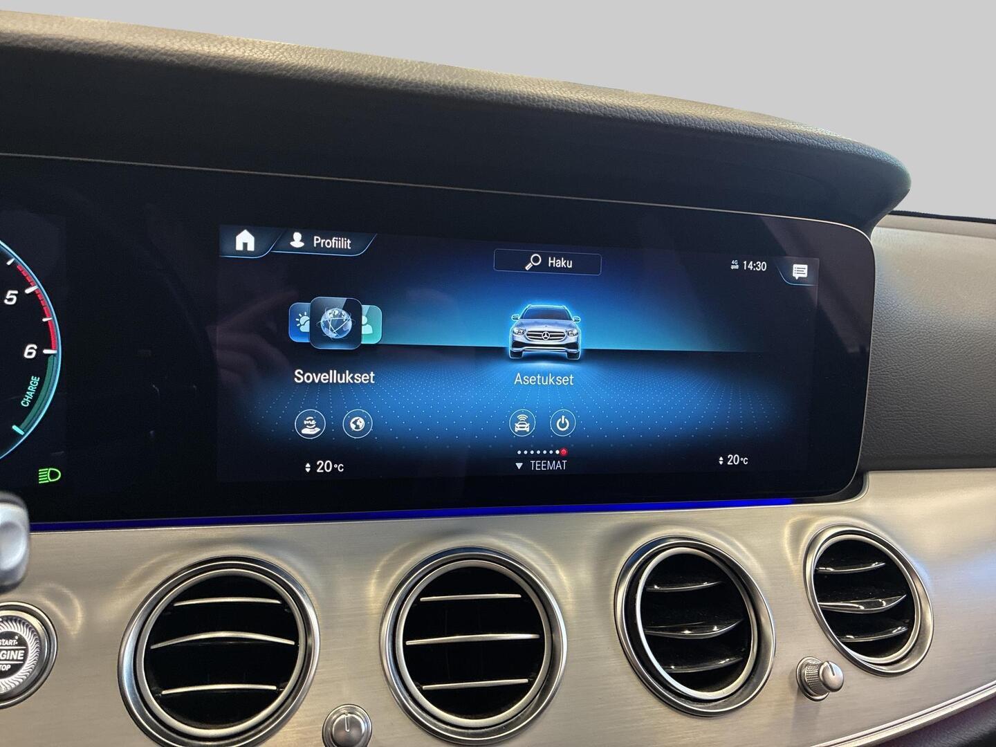 MERCEDES-BENZ E 2022