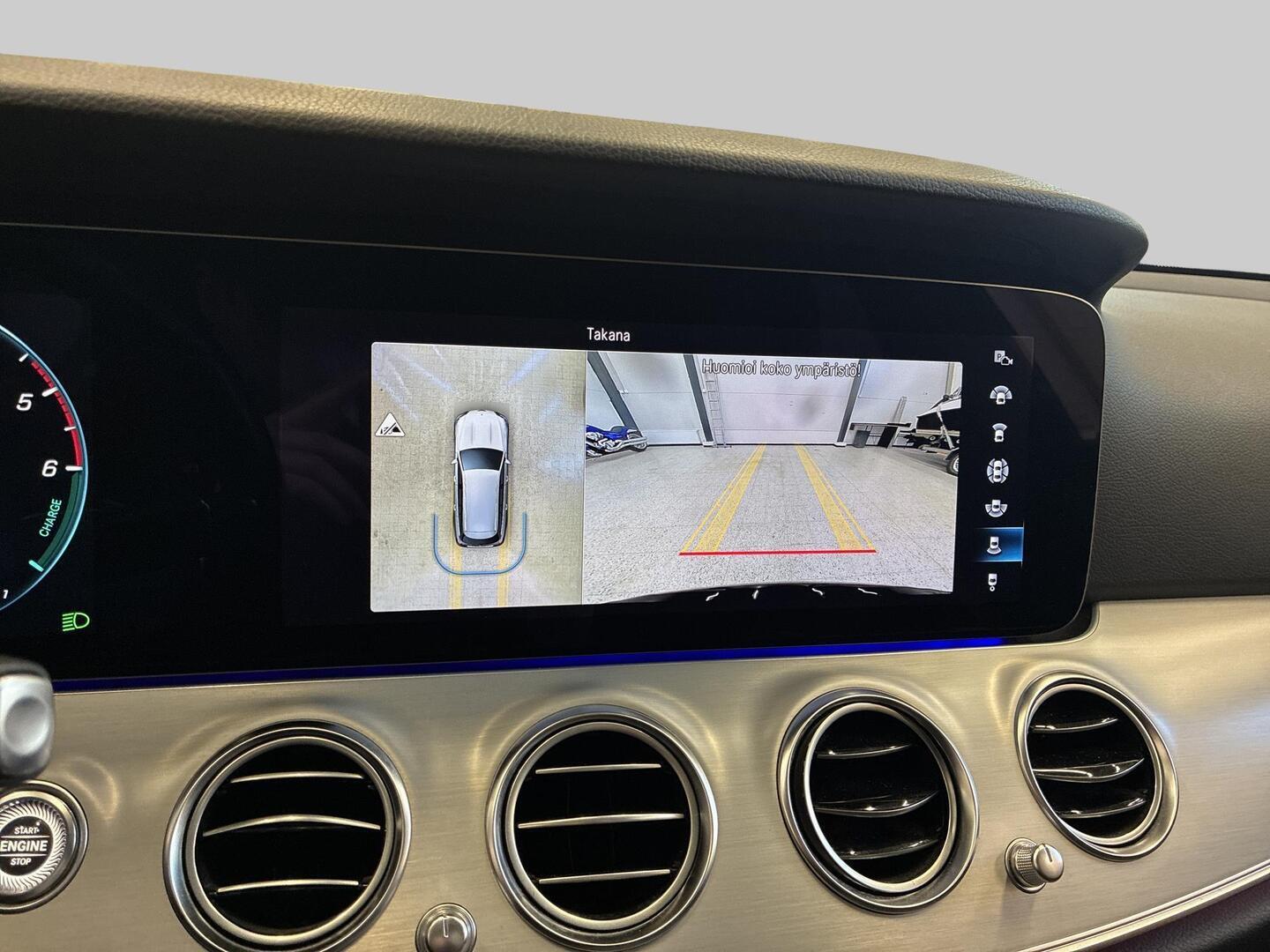 MERCEDES-BENZ E 2022