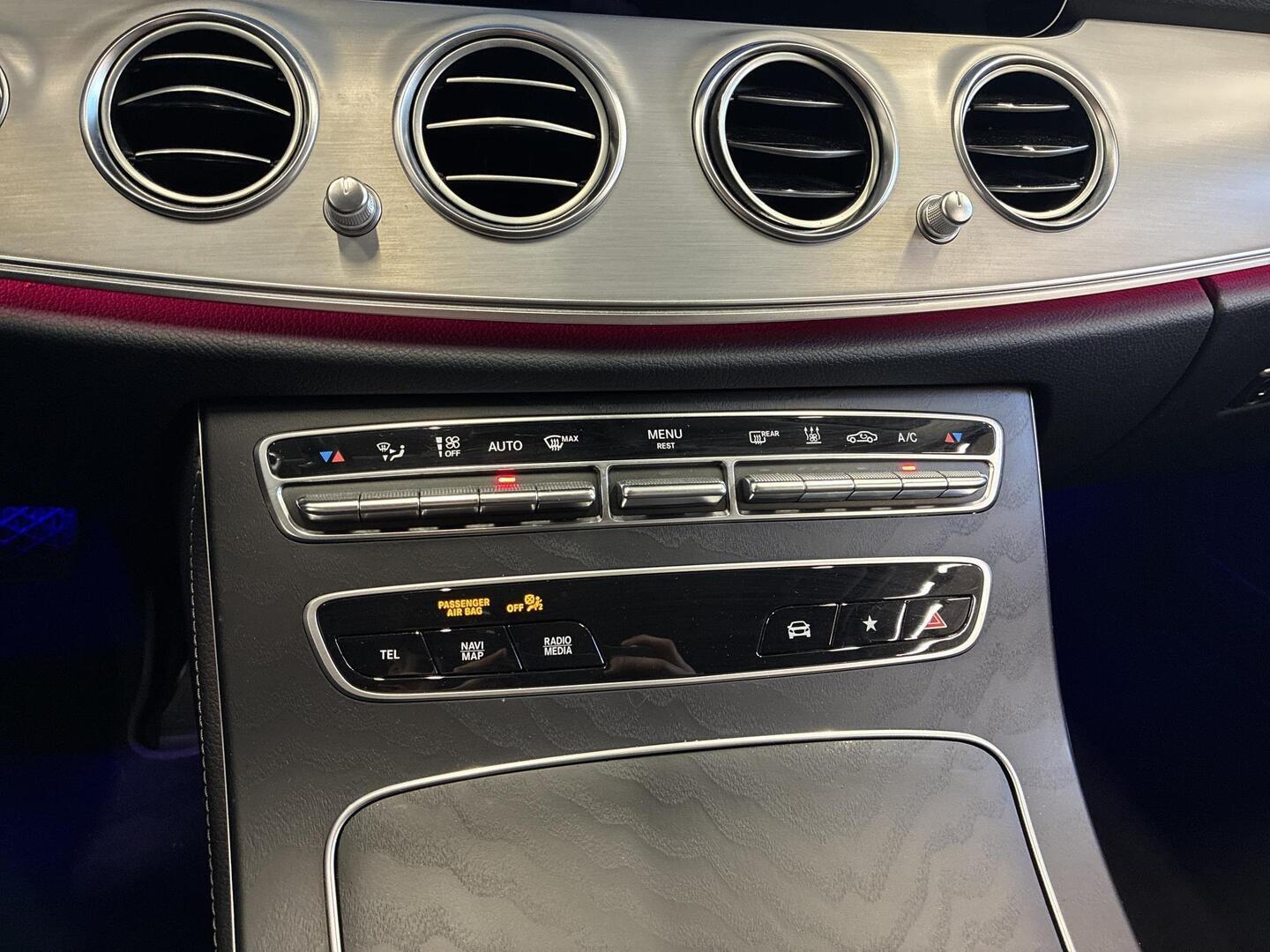 MERCEDES-BENZ E 2022