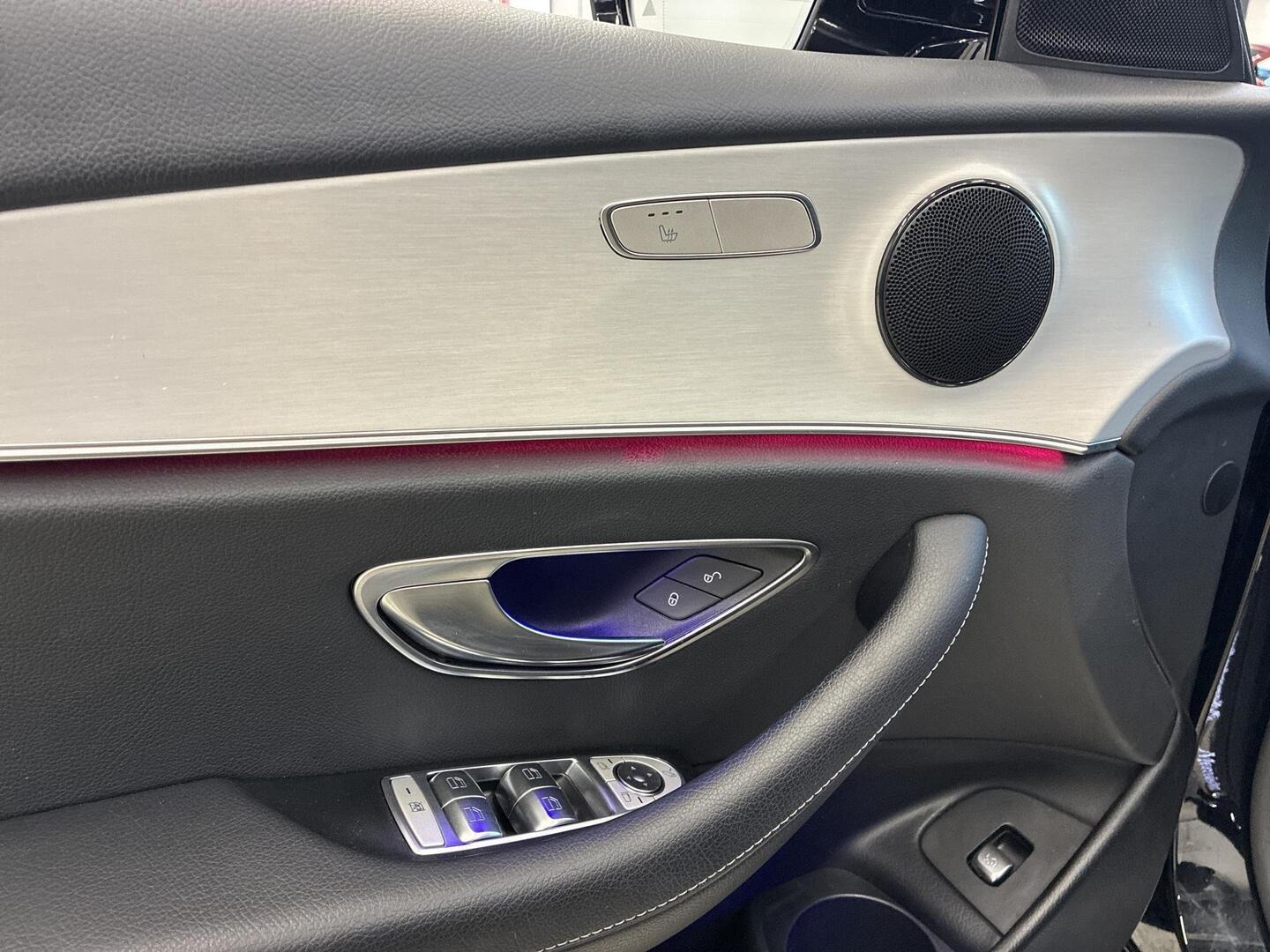 MERCEDES-BENZ E 2022