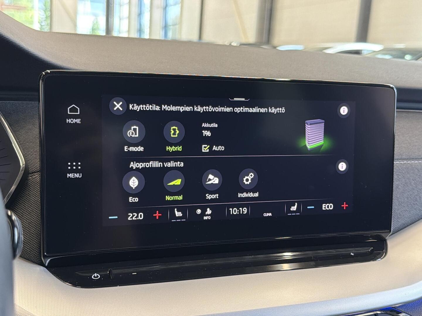 SKODA Octavia 2024