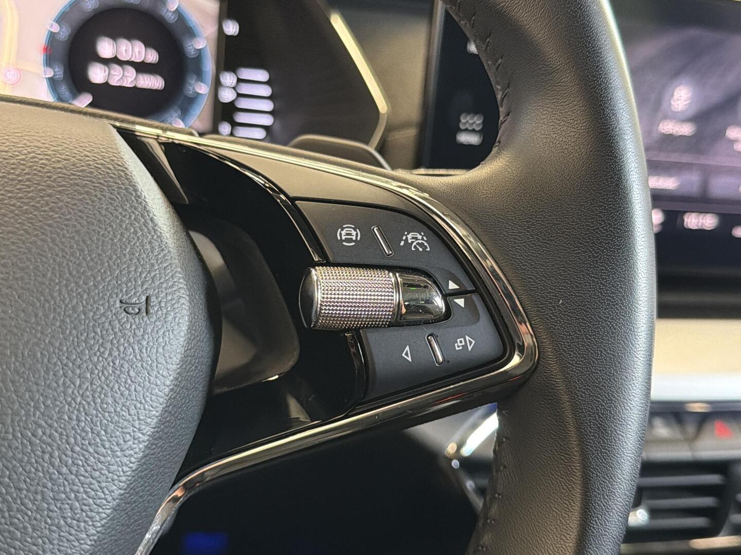 SKODA Octavia 2024