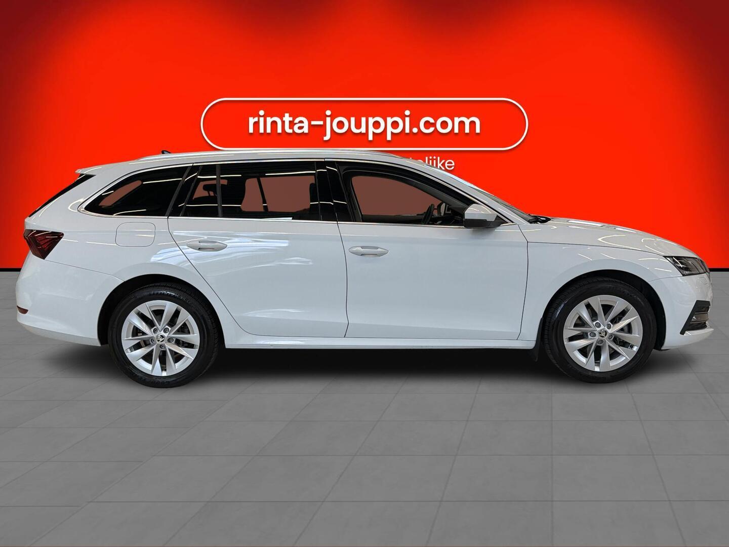 SKODA Octavia 2024