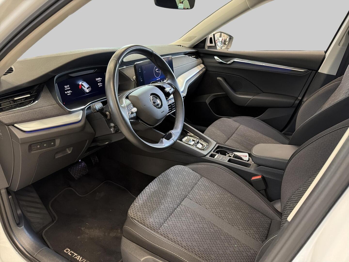 SKODA Octavia 2024