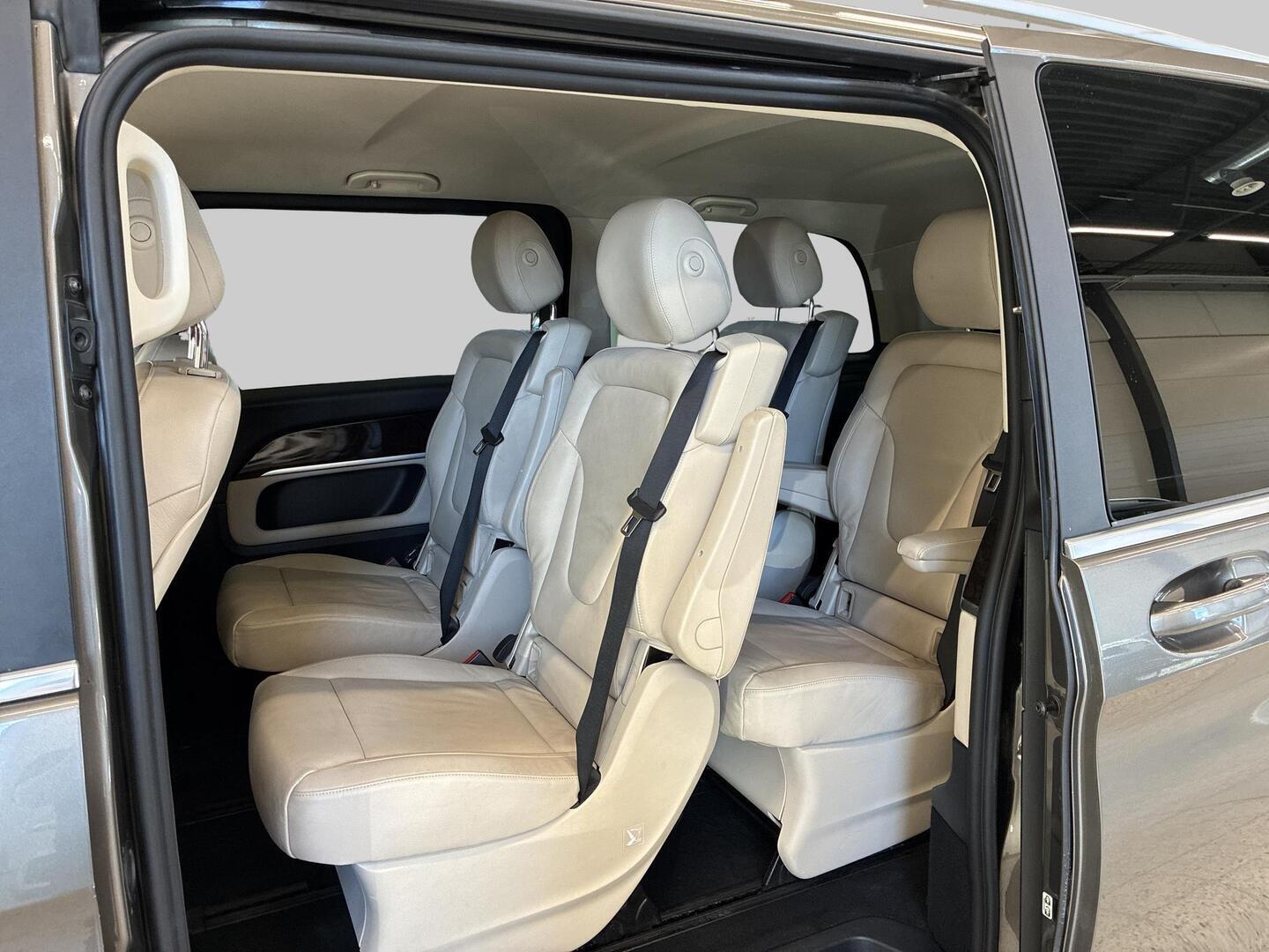 MERCEDES-BENZ V 2015