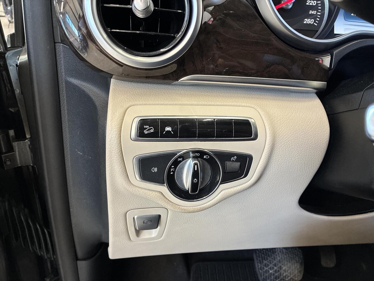 MERCEDES-BENZ V 2015