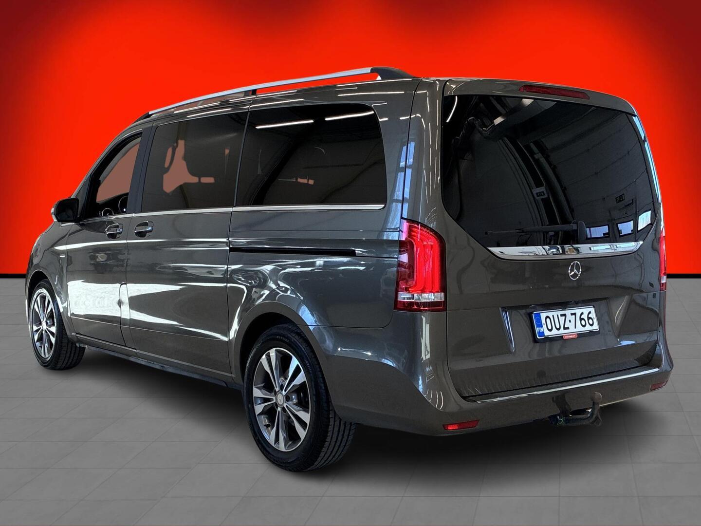 MERCEDES-BENZ V 2015
