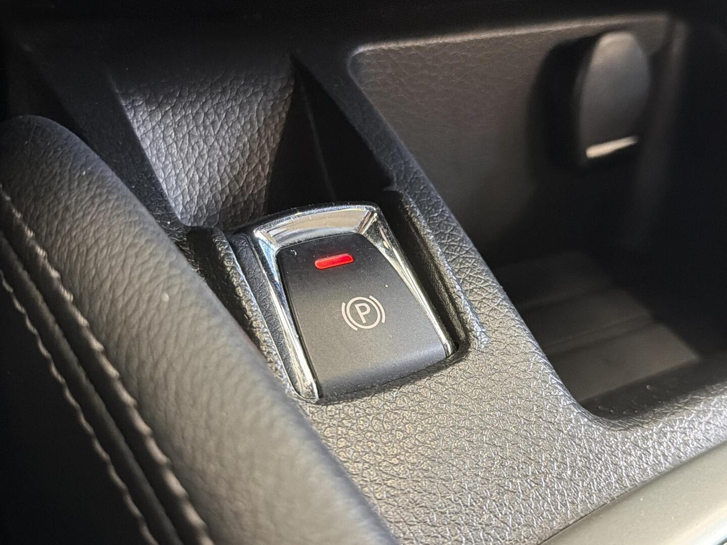 NISSAN Qashqai 2017