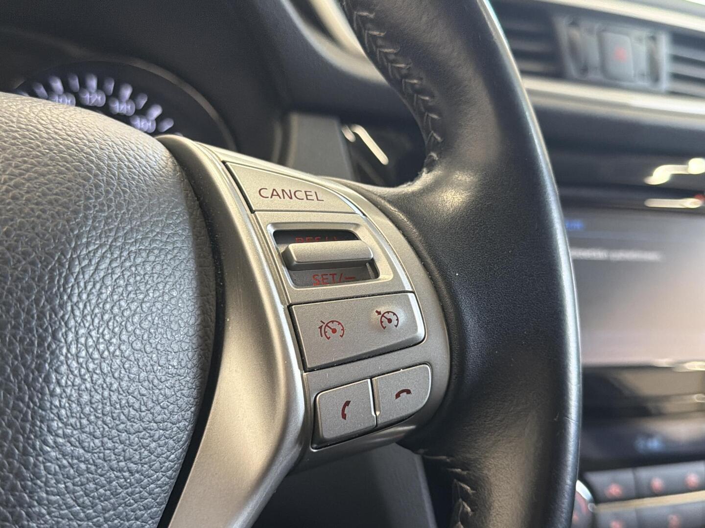 NISSAN Qashqai 2017