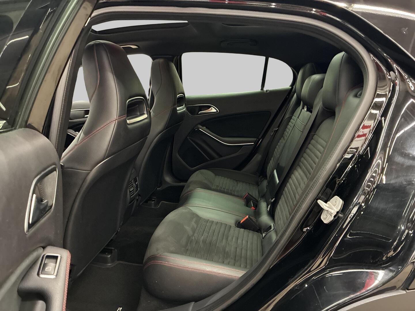 MERCEDES-BENZ GLA 2017