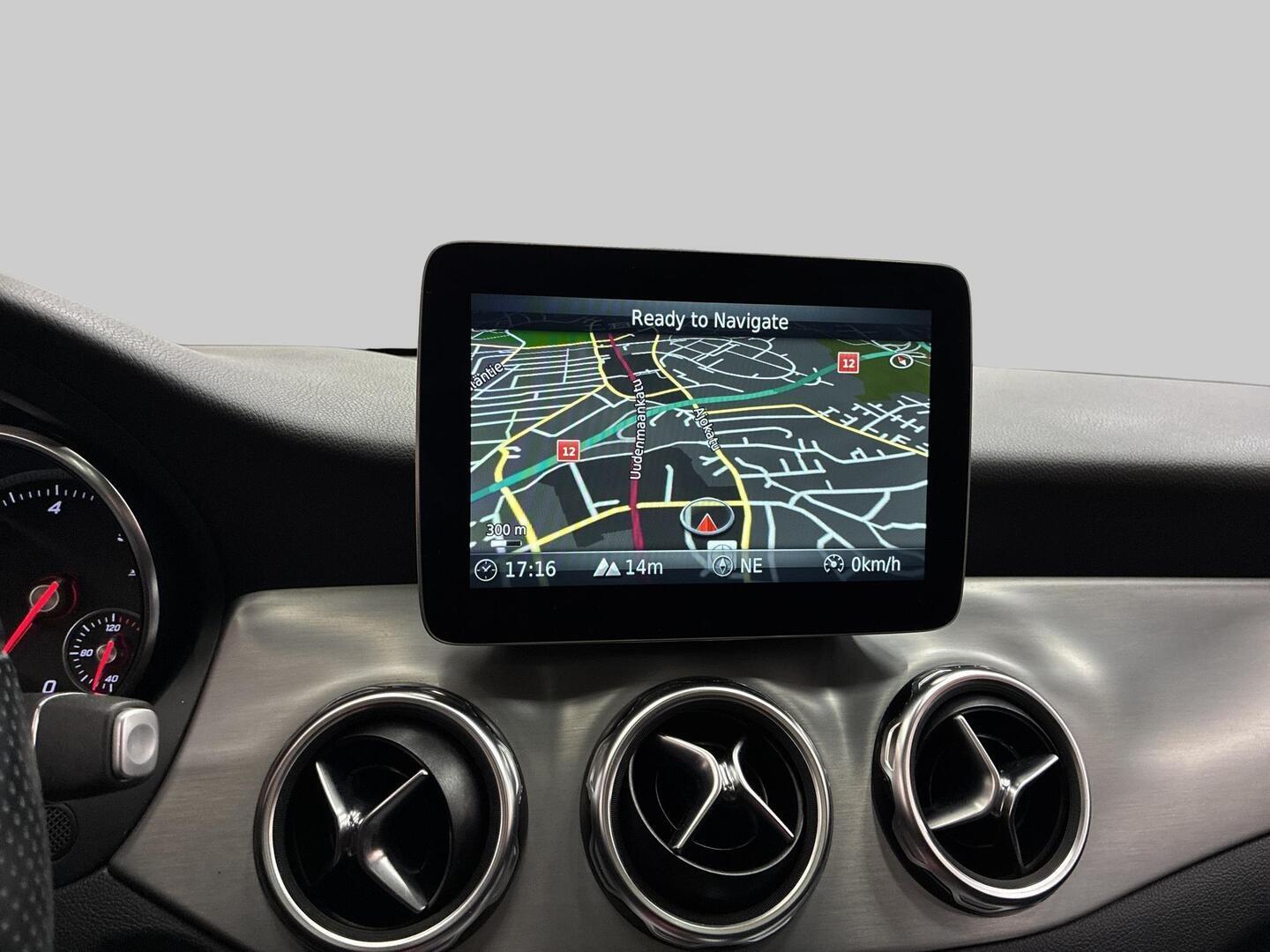 MERCEDES-BENZ GLA 2017